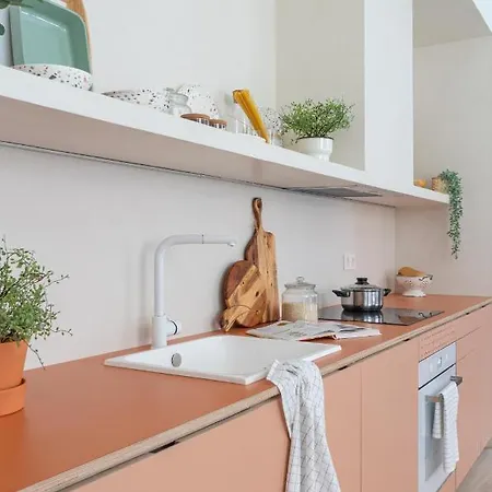 Park By Aston شقة *