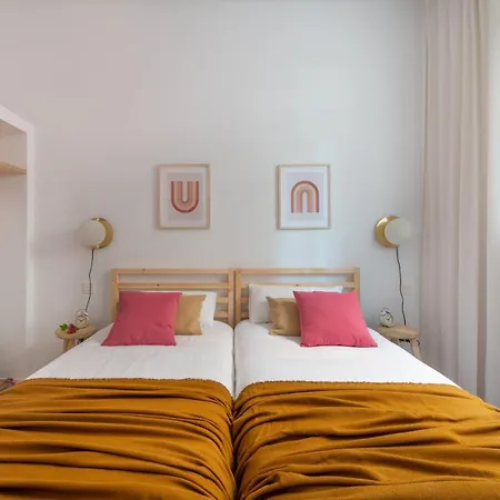 Park By Aston شقة *