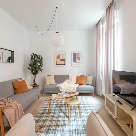 Park By Aston * בילבאו