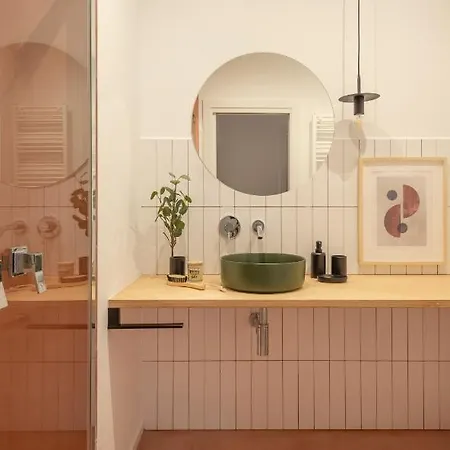 Park By Aston דירה