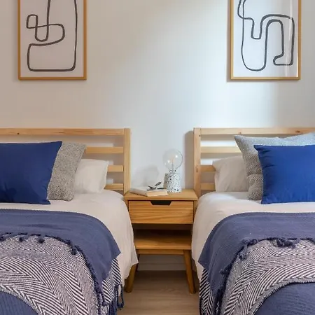 Park By Aston דירה *